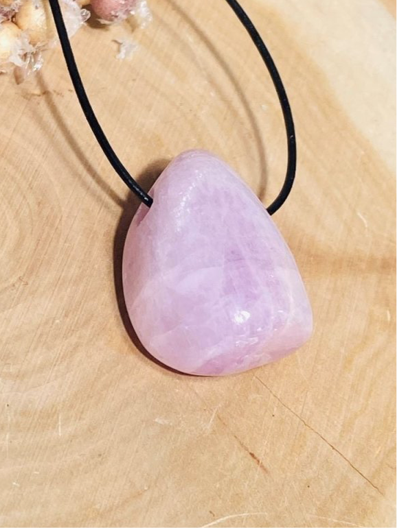 KUNZIT Drop Shape with leather strap