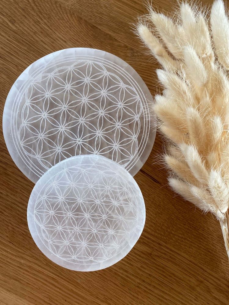 2 Selenitplatten mit unterschiedlichen Größen