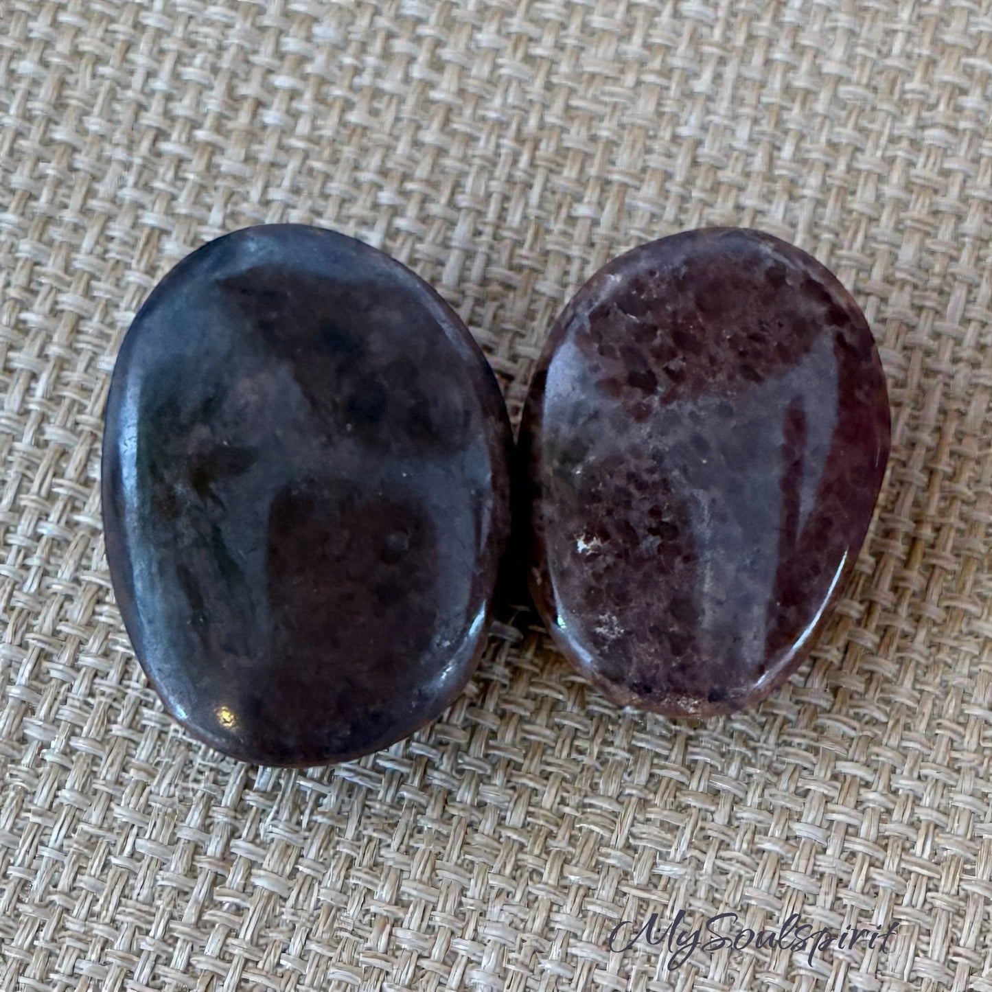 Granat Handschmeichler 2 Stück