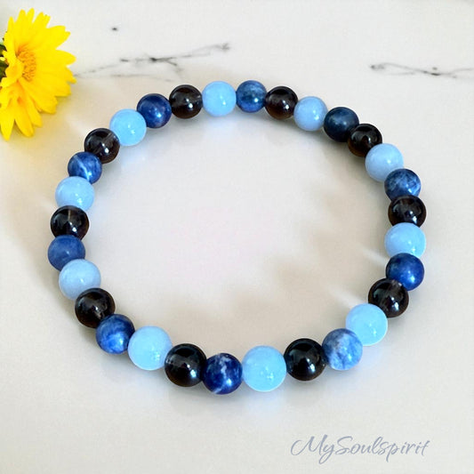 Armband "Weibliche Kraft“