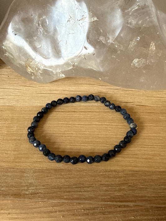 Lapislazuli Armband mit 4/6 mm Perlen facettiert