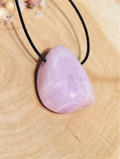 KUNZIT Drop Shape with leather strap