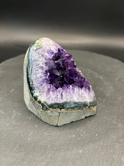 Deep Amethyst Druse 539 Gramm ( Unikat )