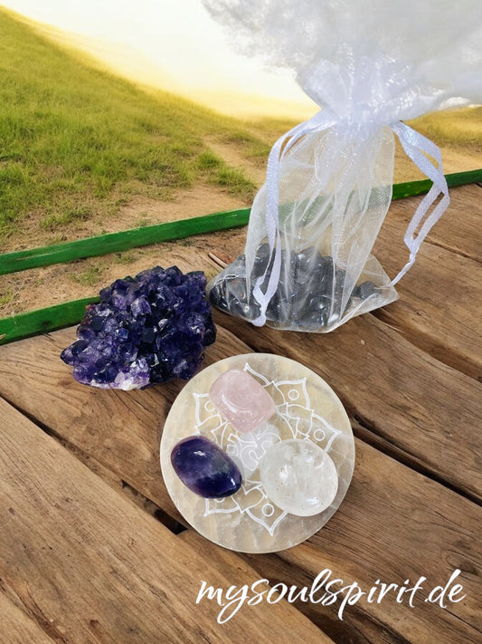 Starter set 3 large with selenite plate, hematite 100 gr., amethyst crystal and 3 tumbled stones