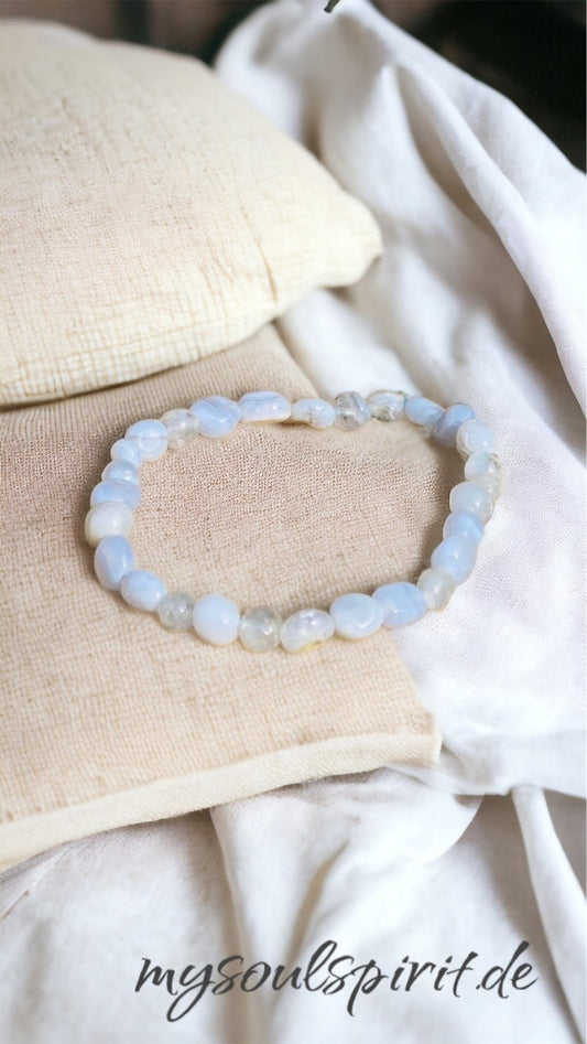 Blaues CHALCEDON Trommelstein Armband - Armband