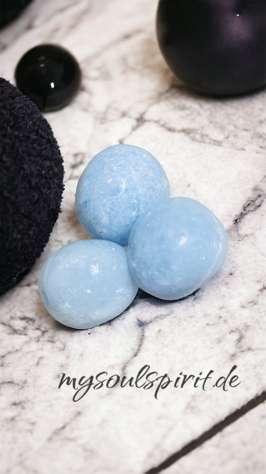 CALCIT blue - tumbled stones 50+ or ​​100+ grams