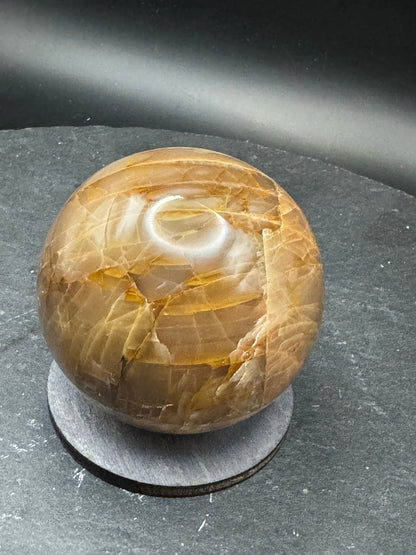 Moonstone ball 6.3 cm (unique)