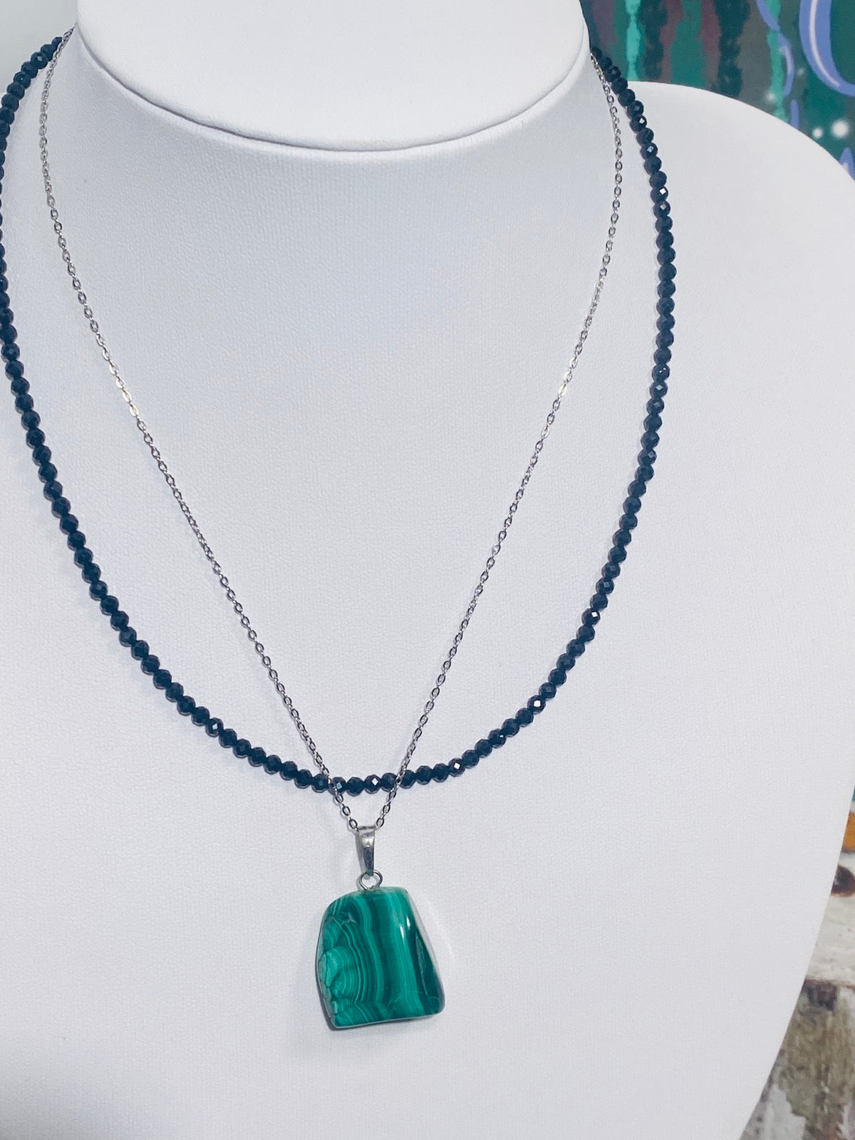 MALACHITE pendant with stainless steel chain (antiallergenic)