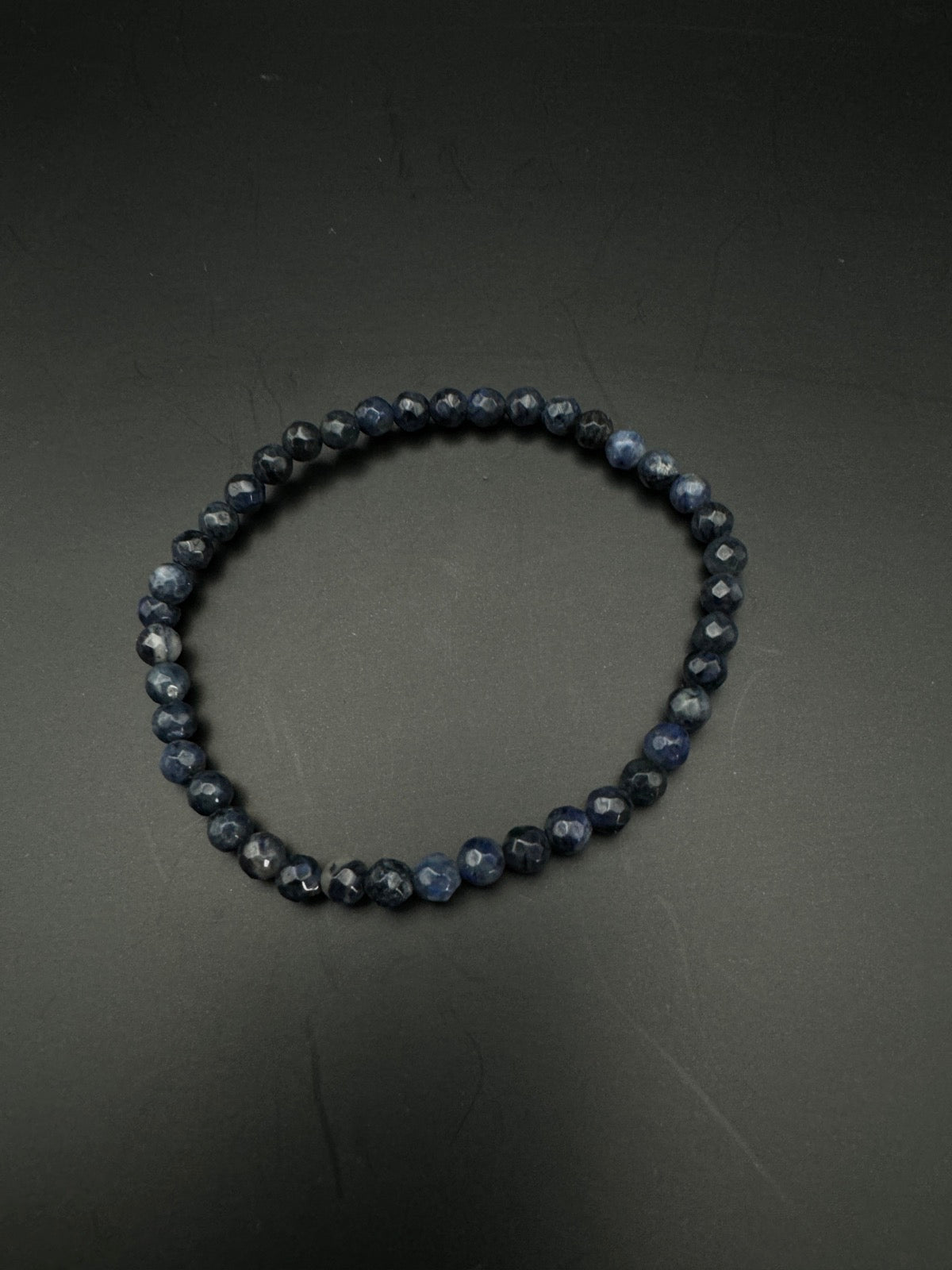 Lapislazuli Armband mit 4/6 mm Perlen facettiert - Perlenarmband