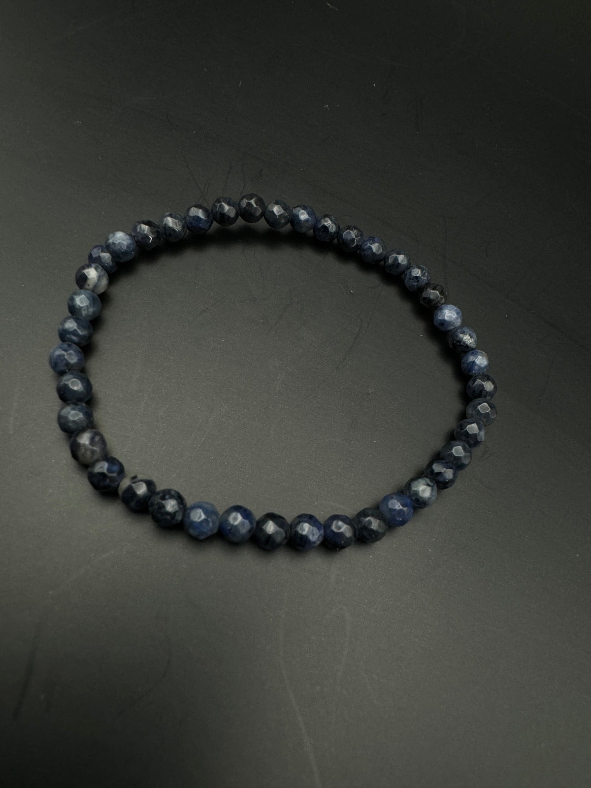 Lapislazuli Armband mit 4/6 mm Perlen facettiert - Perlenarmband