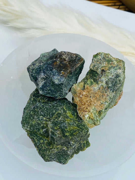 Water stones - Calcite green raw 200 grams