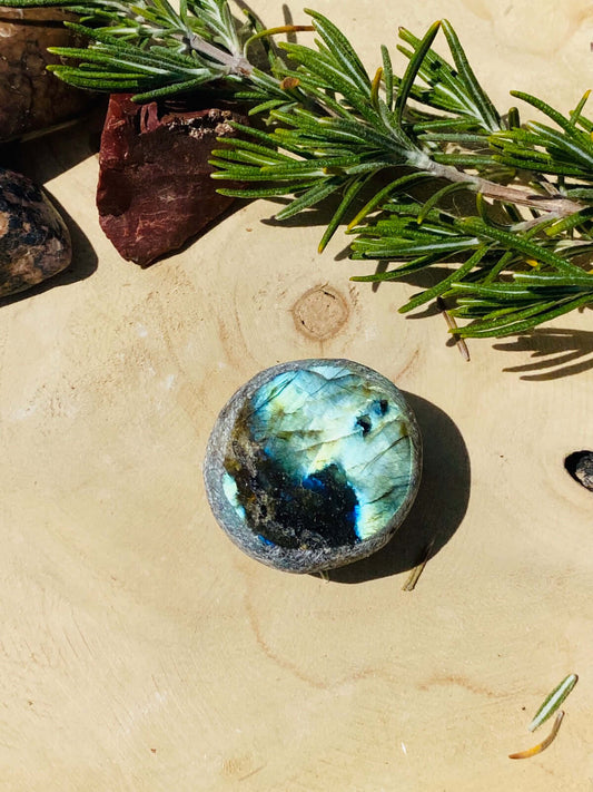 LABRADORITE Emu Egg