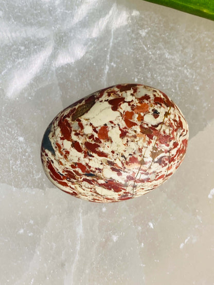 BRECCIATED JASPER palm stone